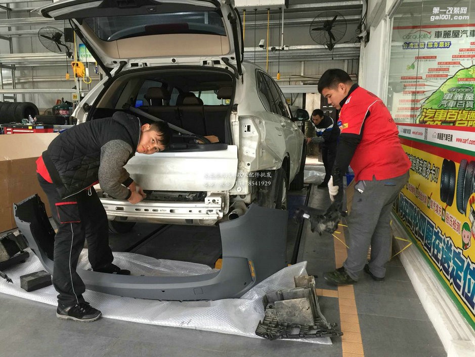 寶馬X5改裝，臺(tái)灣進(jìn)口an包圍X5M款，RES雙出四尾管電子閥門，頭段直通不帶三元！