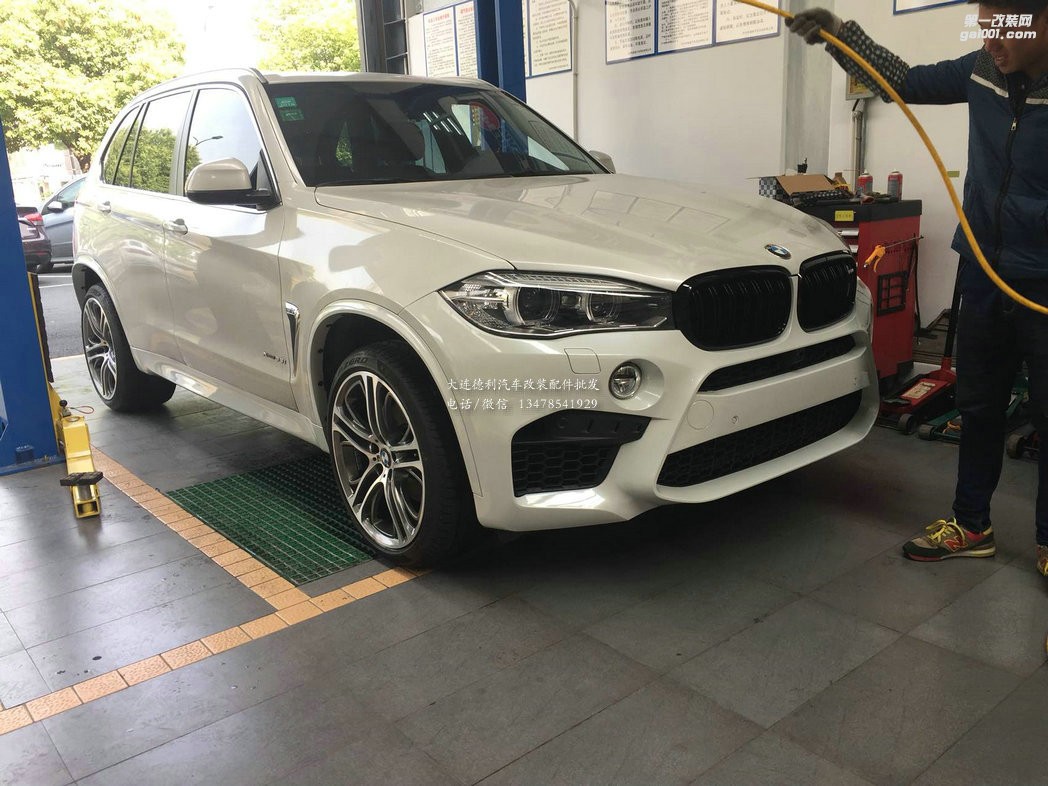寶馬X5改裝，臺(tái)灣進(jìn)口an包圍X5M款，RES雙出四尾管電子閥門，頭段直通不帶三元！