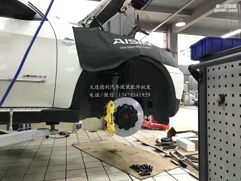 寶馬X5改裝BREMBO GT剎車套裝！