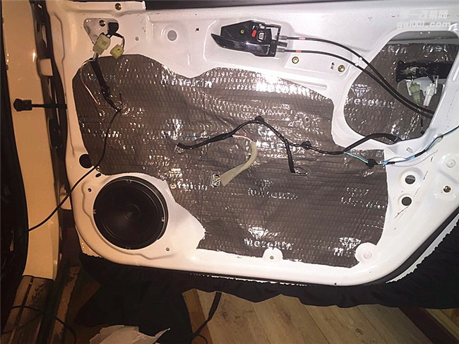 清遠(yuǎn)汽車音響改裝——鈴木鋒馭英國正弦波S1喇叭音響改裝