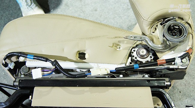 丰田霸道 普拉多电动座椅改装--成都威威车改