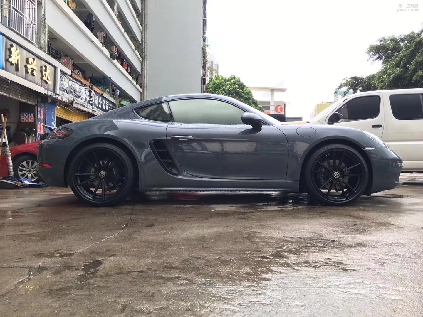 保時(shí)捷 ，換 全新 HRE  20寸 完工！