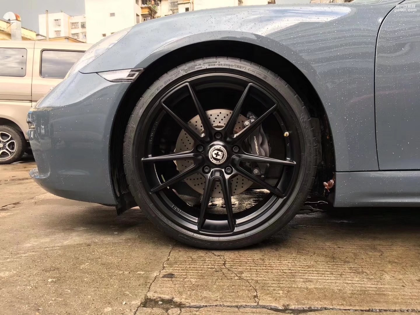 保時(shí)捷 ，換 全新 HRE  20寸 完工！