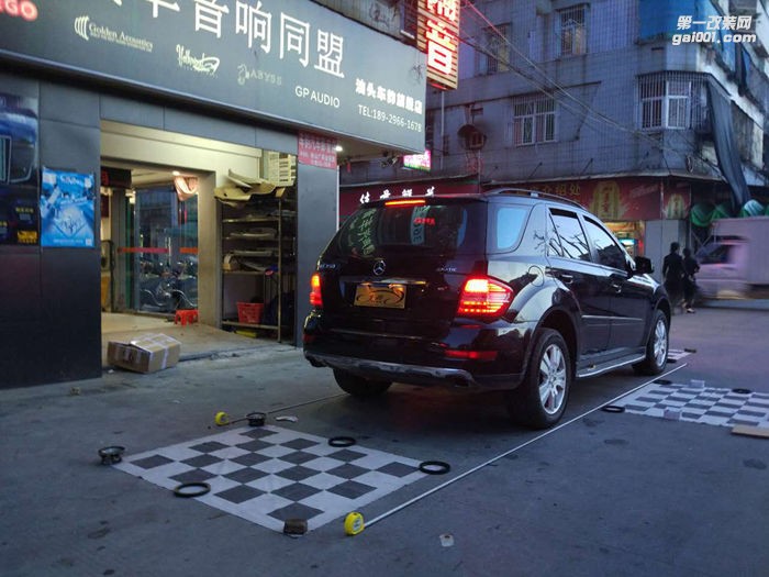 奔馳音響是否有必要升級？值得一看，揭陽奔馳ML350汽車音響隔音定制改裝體會 汕頭車韻