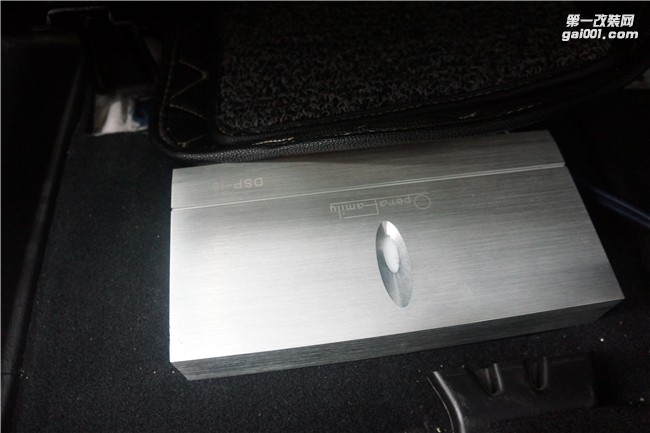 清遠(yuǎn)汽車音響改裝——哈弗H6音響改裝歌劇世家VS265喇叭