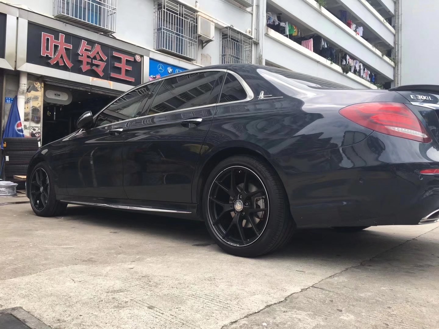 奔馳，換 全新 19寸 原裝 AMG 完工！