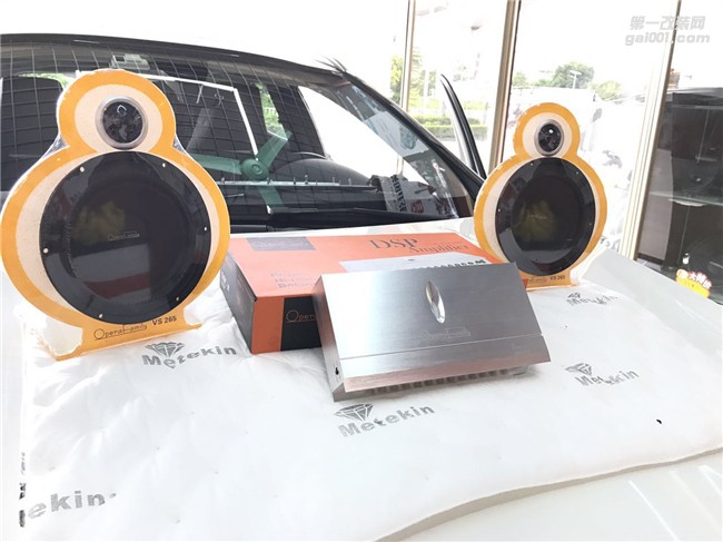 清遠(yuǎn)汽車(chē)音響改裝——奔馳GLA音響改裝歌劇世家VS265套裝喇叭
