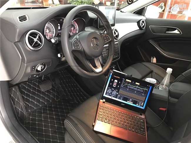 清遠(yuǎn)汽車(chē)音響改裝——奔馳GLA音響改裝歌劇世家VS265套裝喇叭