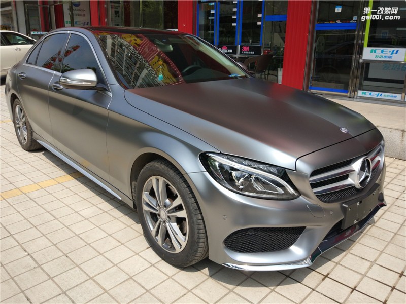 武漢汽車改色奔馳C200車衣裳電光鈦灰改色施工案例-武漢四季貼膜出品
