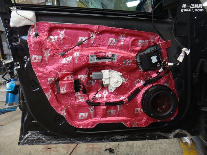 奔驰R320汽车音响改装dts5.1环绕影音-武汉车音乐汽车音响改装