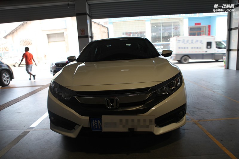 廣西振翔車燈升級(jí)，專業(yè)升級(jí)車燈，思域升級(jí)雙光透鏡