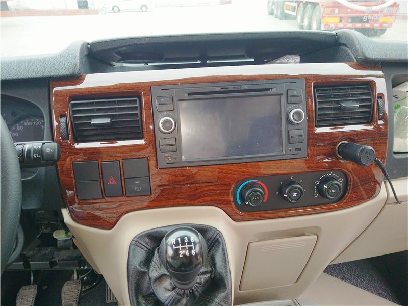 福特九座商務(wù)車內(nèi)飾改裝