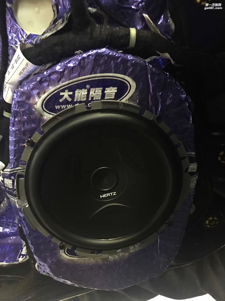 吉普自由光全車(chē)隔音擊敗噪聲從大能隔音開(kāi)始擊敗車(chē)內(nèi)所有噪聲汕頭市星悅汽車(chē)音響改裝美國(guó)CDT