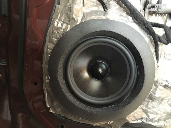 清遠(yuǎn)汽車音響改裝——奔馳ML350佛倫詩+歌劇世家汽車音響