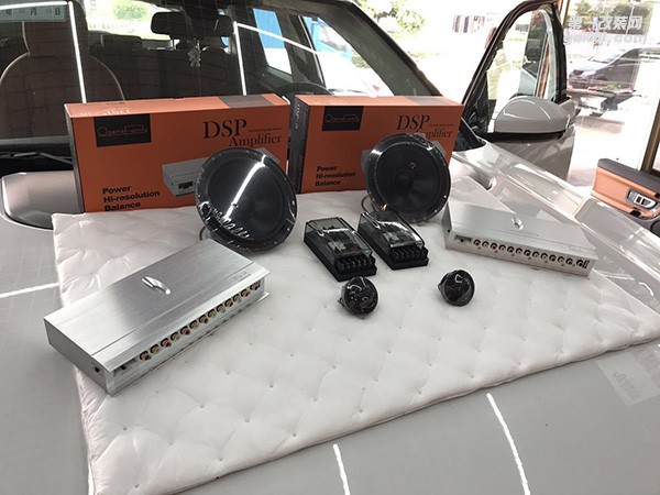 天籟之音如何演繹？清遠(yuǎn)汽車音響改裝 路虎神行者汽車音響改裝
