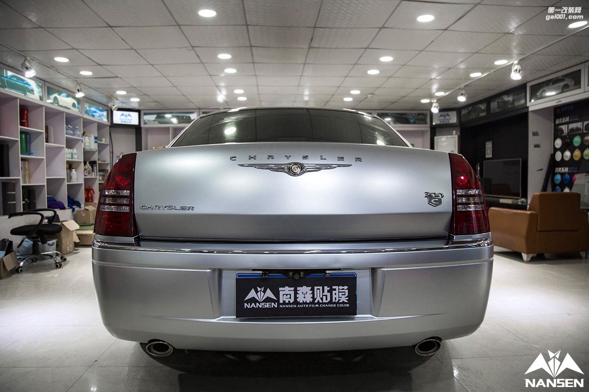 克萊斯勒300C汽車改色電光銀