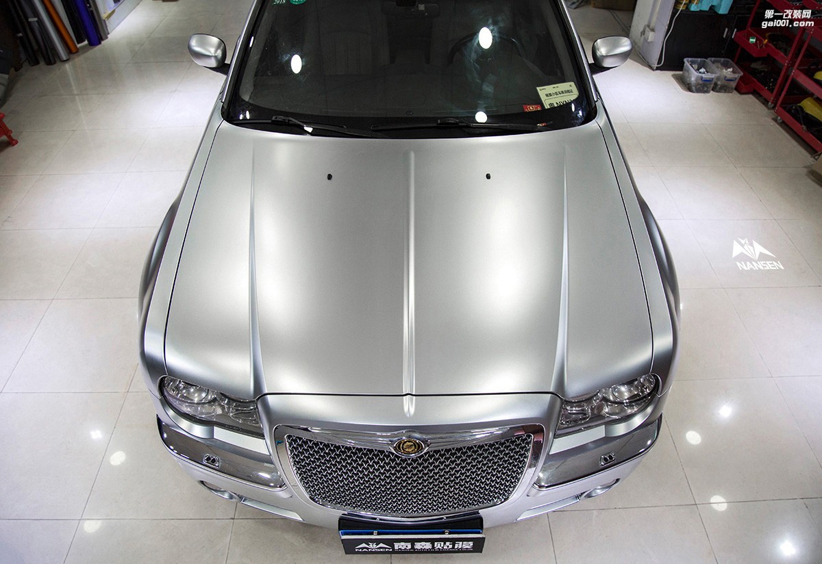 克萊斯勒300C汽車改色電光銀
