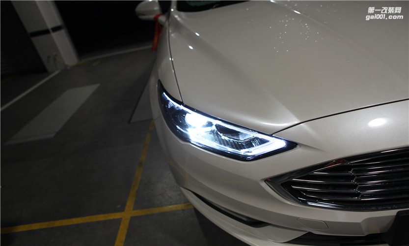 改雙光透鏡，氙氣燈，車燈改裝口碑店，振翔車燈升級(jí)