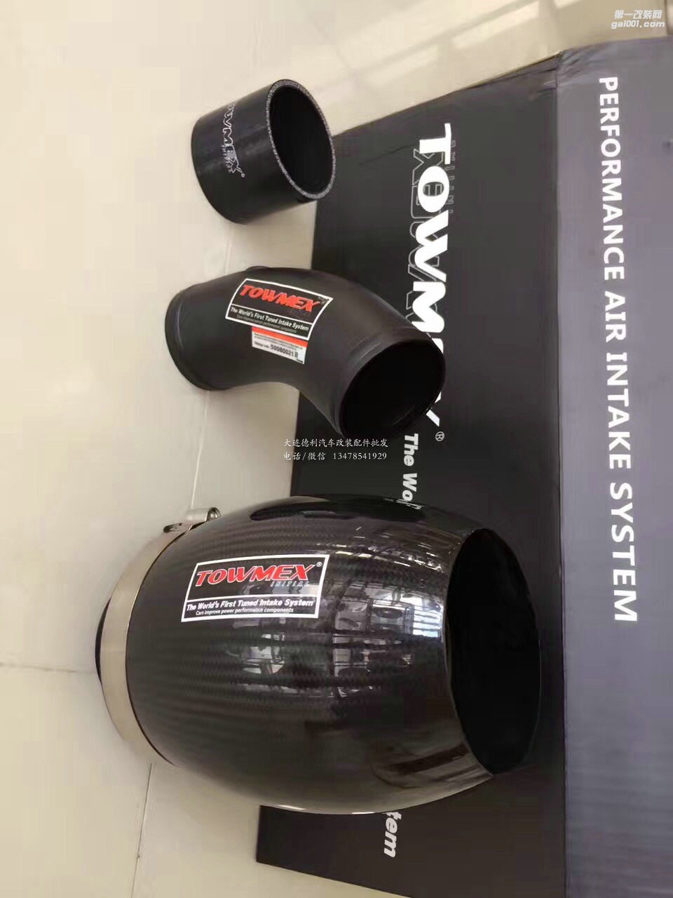 奔馳C200，AMG前六后四陶瓷剎車，托馬斯進(jìn)氣，RES閥門排氣，LT氣動(dòng)避震，安裝完畢