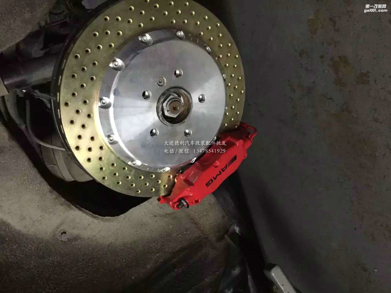 奔馳R300改裝升級前后AMG鮑魚剎車