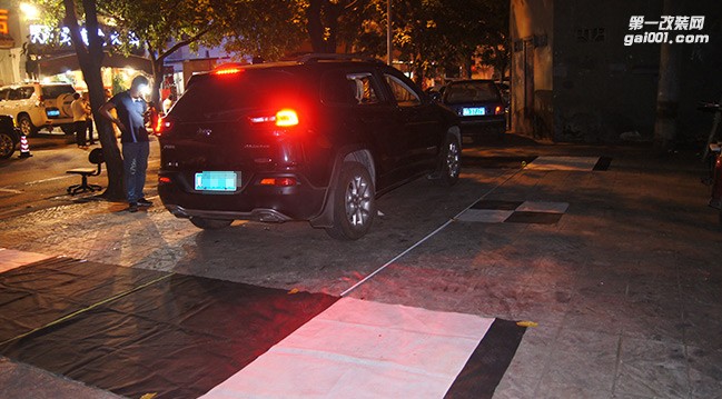 Jeep自由光改裝道可視360全景—成都威威車改