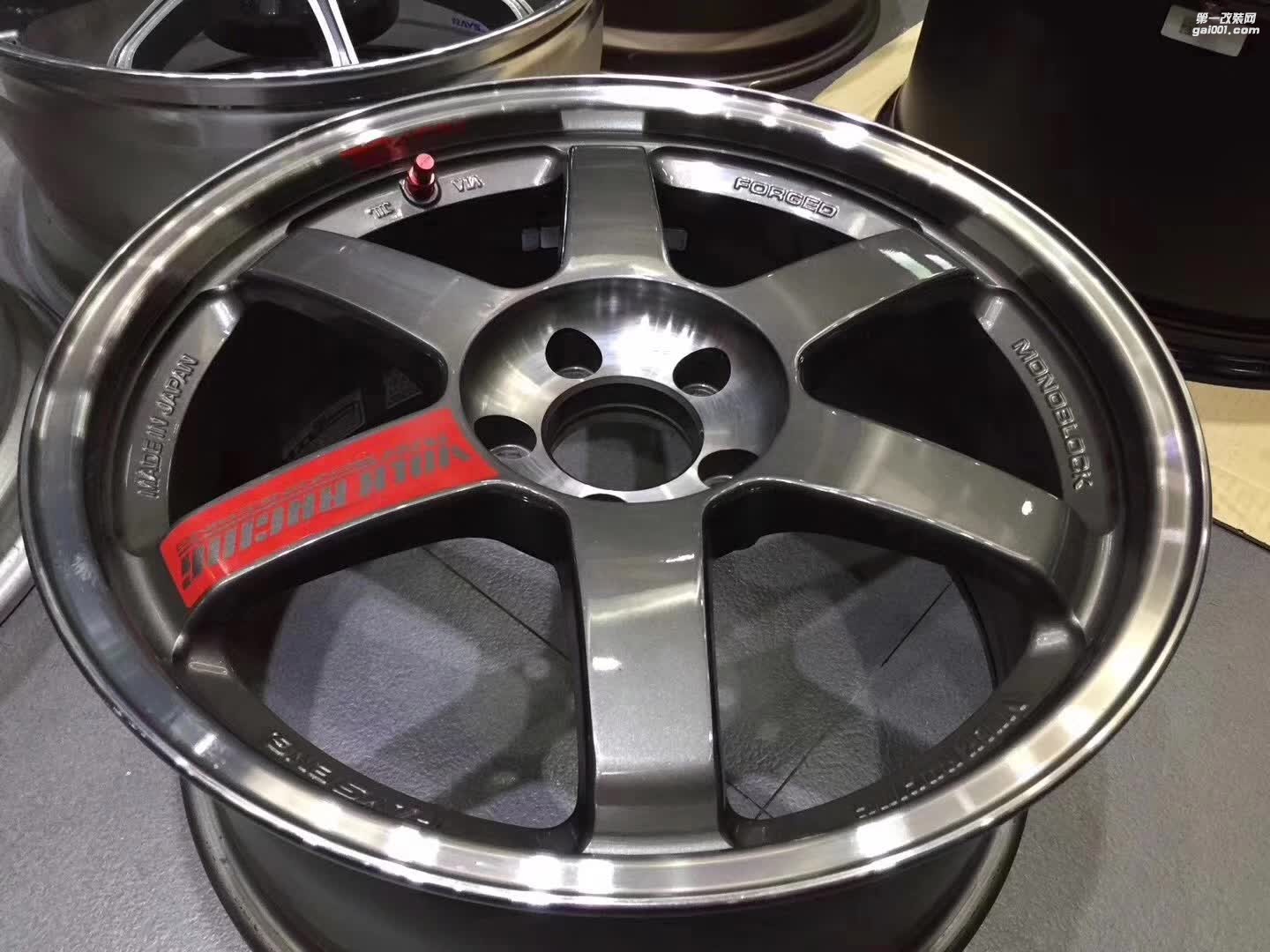 奧迪，換 RAYS  TE37 完工！