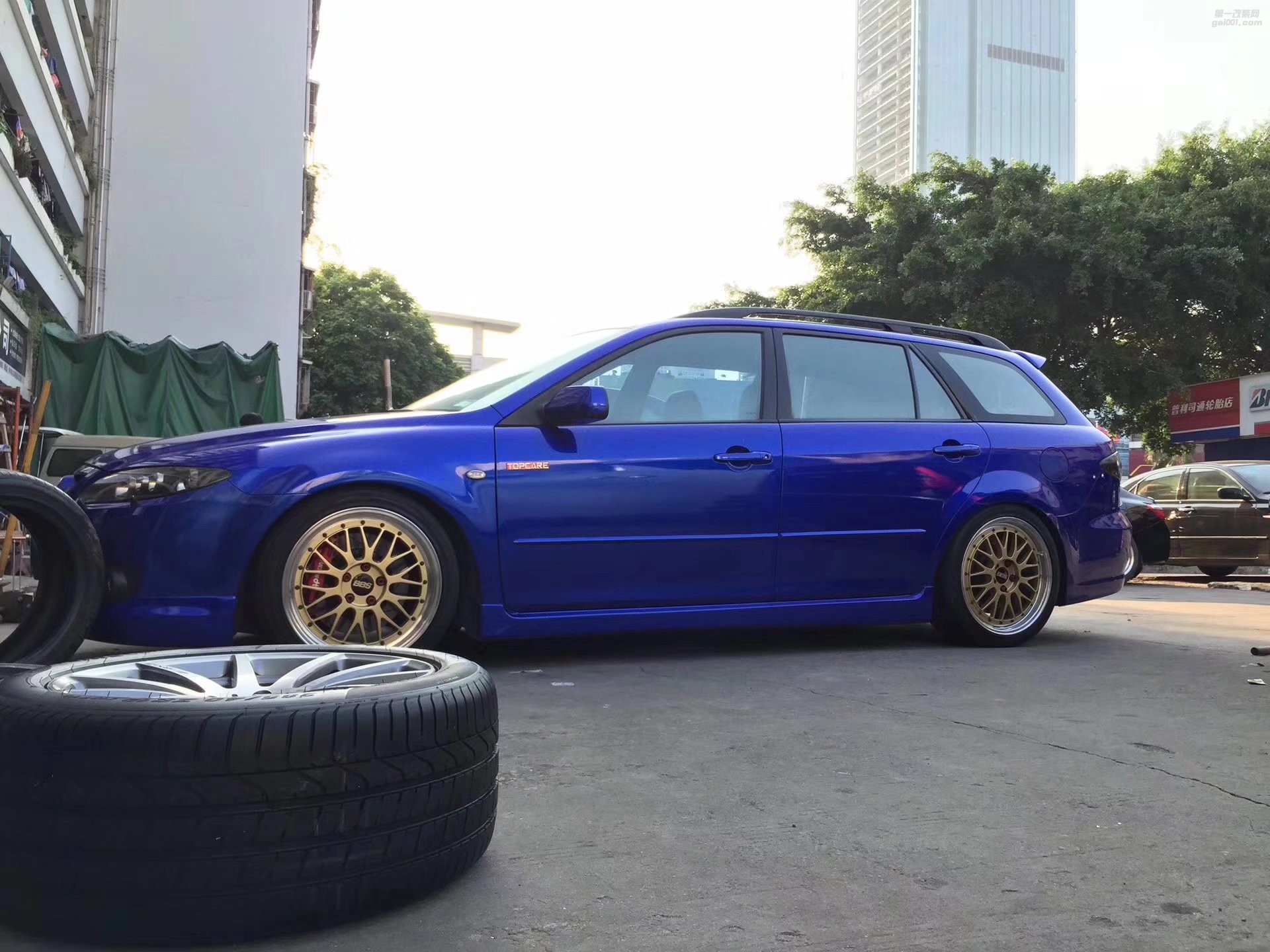 馬六，裝 18寸 BBS  LM  完工！