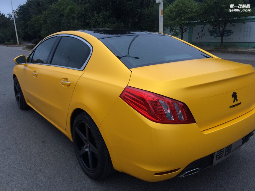 標(biāo)致508電光黃+18祖國(guó)沃森CV3