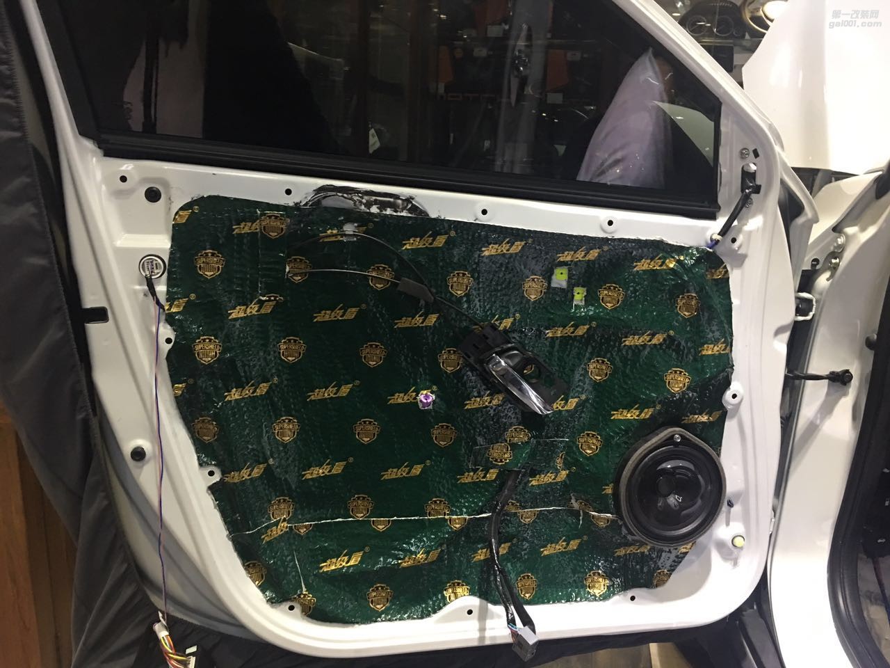 開最“靜”愛車，行快樂旅程汕頭本田繽智全車隔音降噪告別噪聲非靜不可汕頭市星悅汽車音響改裝汽車降噪
