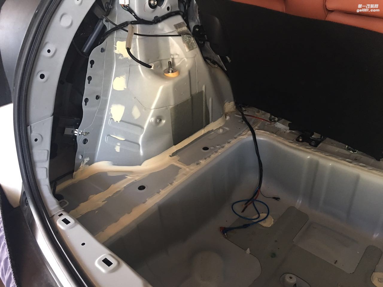 開最“靜”愛車，行快樂旅程汕頭本田繽智全車隔音降噪告別噪聲非靜不可汕頭市星悅汽車音響改裝汽車降噪