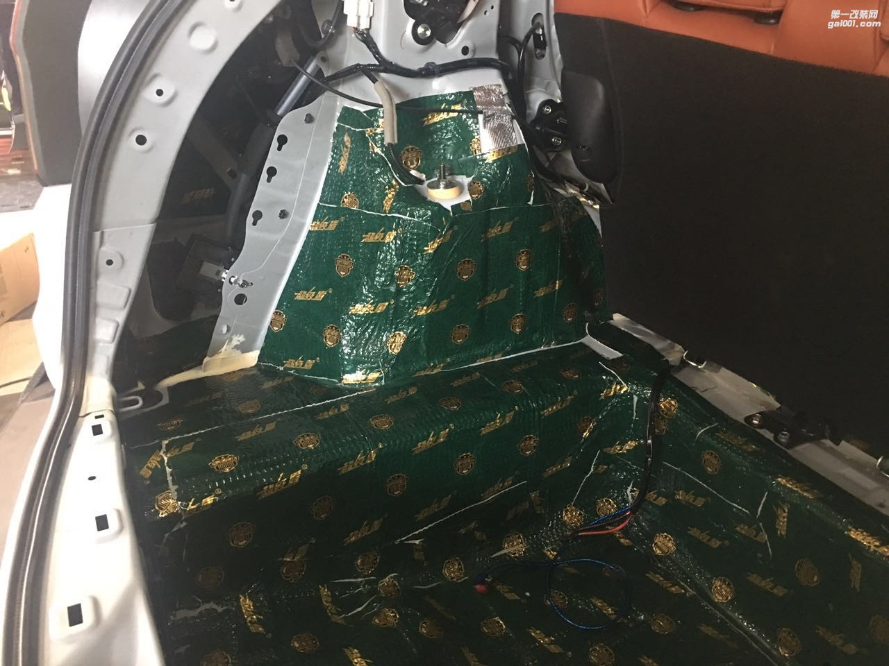 開最“靜”愛車，行快樂旅程汕頭本田繽智全車隔音降噪告別噪聲非靜不可汕頭市星悅汽車音響改裝汽車降噪