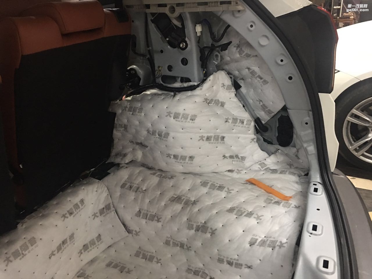 開最“靜”愛車，行快樂旅程汕頭本田繽智全車隔音降噪告別噪聲非靜不可汕頭市星悅汽車音響改裝汽車降噪