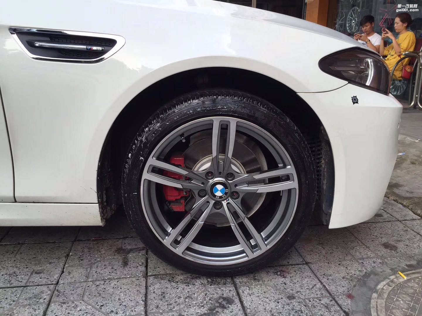 寶馬520 528LI 535 525 420升級19寸M4鍛造輪轂防爆輪胎