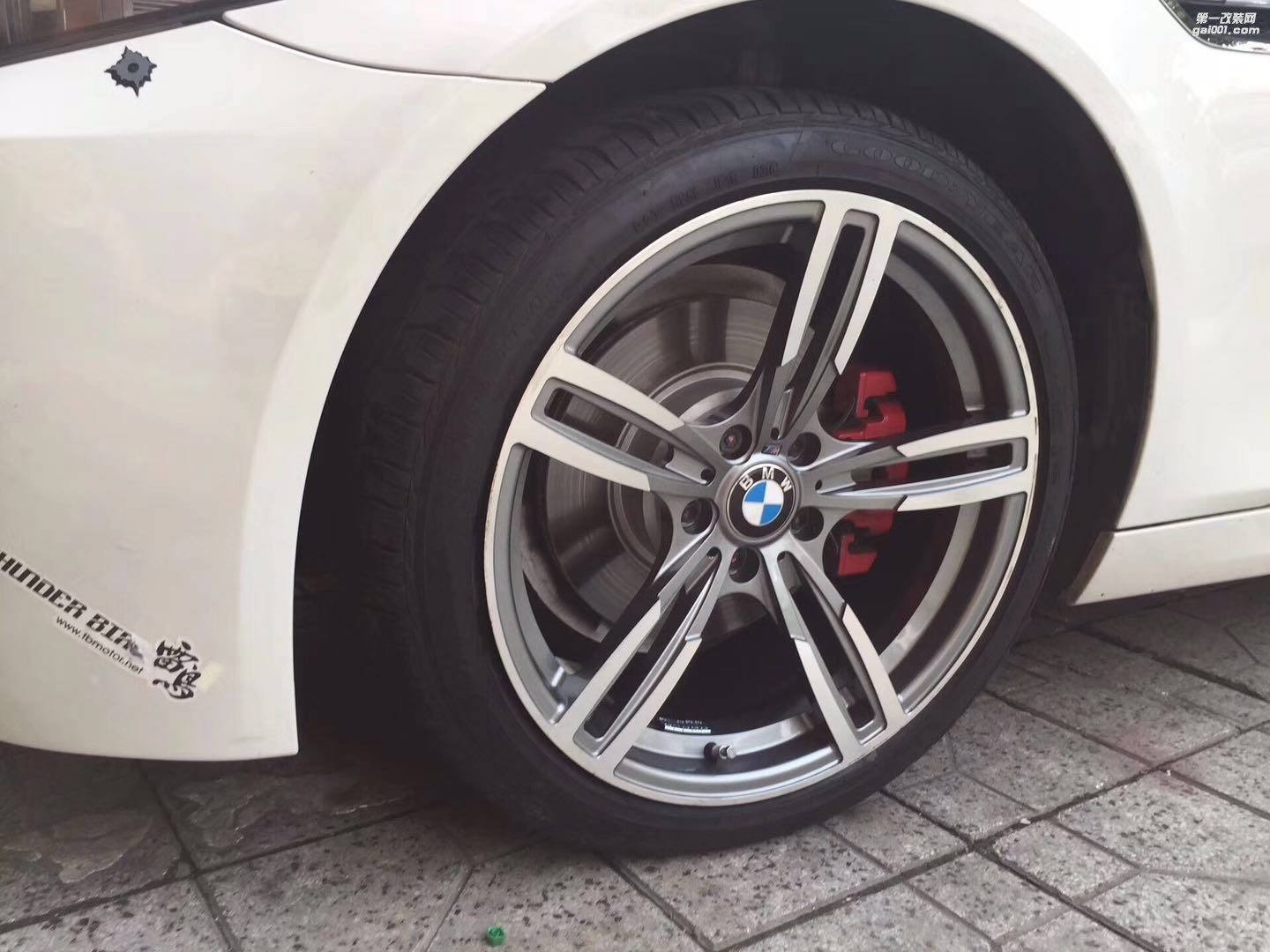 寶馬520 528LI 535 525 420升級19寸M4鍛造輪轂防爆輪胎