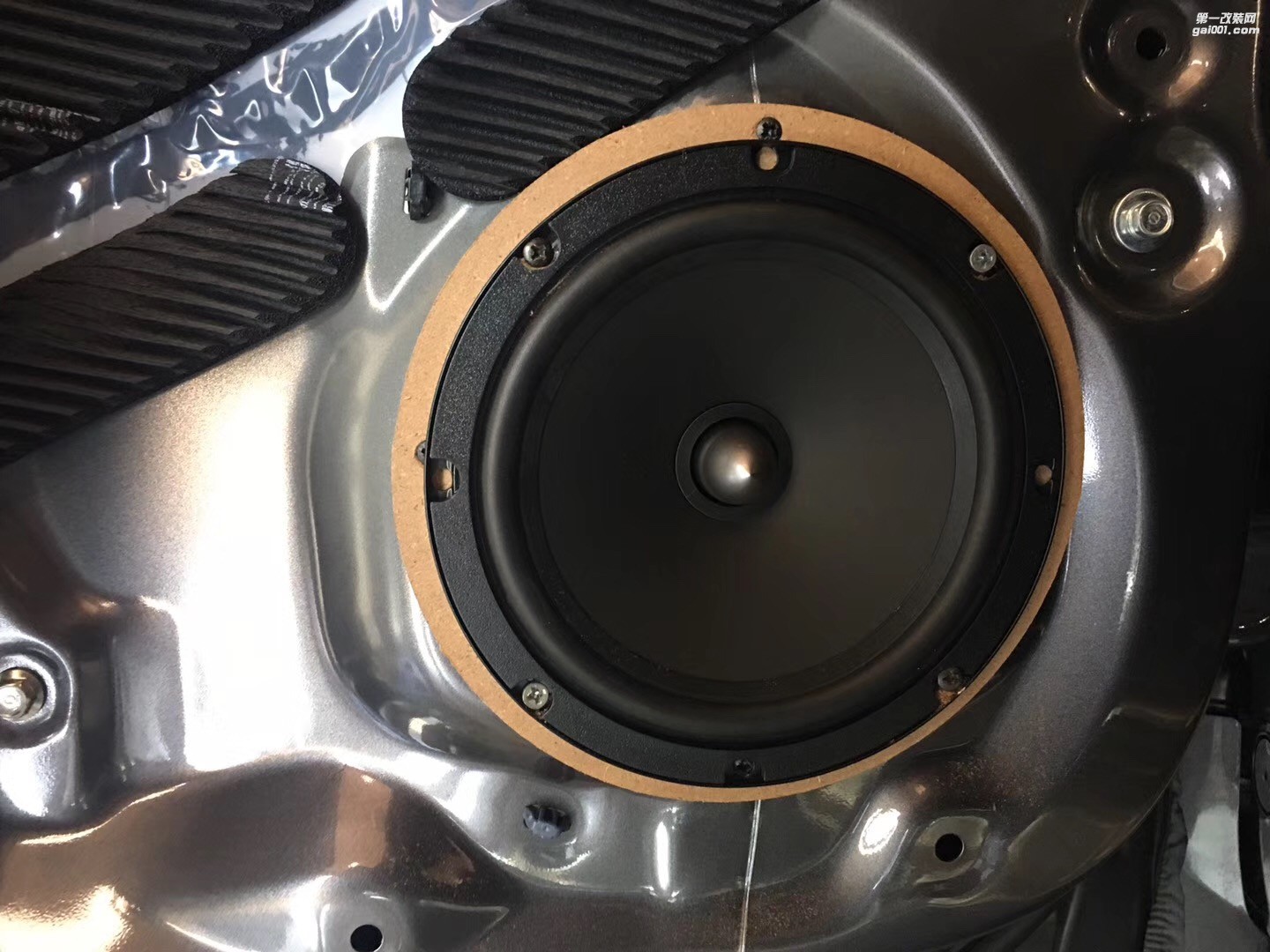 汕頭市星悅汽車(chē)音響本田冠道簡(jiǎn)單升級(jí)音響音質(zhì)輕輕松松提升2倍讓原車(chē)音響系統(tǒng)