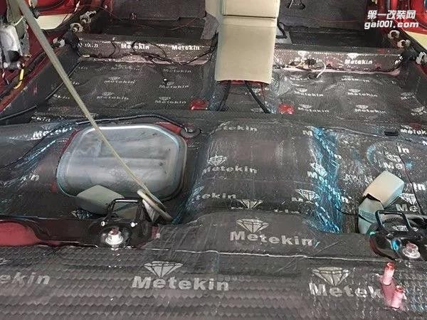 三菱翼神清遠(yuǎn)至上汽車音響改裝 美特靜全車隔音配合歌劇世家音響打造迷人聲線