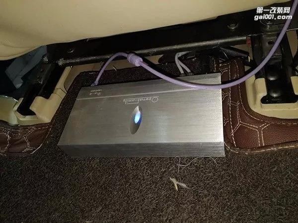 豐田霸道清遠(yuǎn)至上汽車音響改裝 歌劇世家、英國正弦波音響讓你即享HIFI好歌