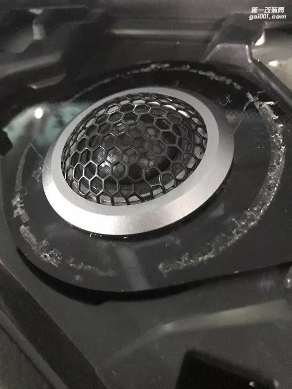 玩?zhèn)€性愛潮流，清遠(yuǎn)至上汽車音響馬自達(dá)CX-4改裝歌劇世家音響套裝