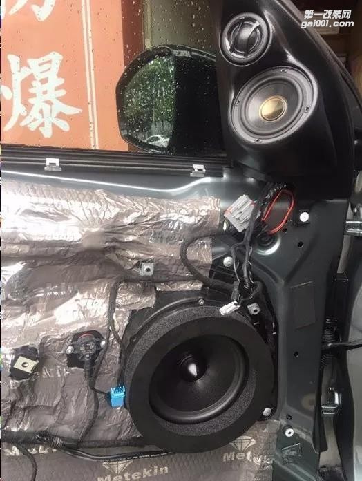 路虎神行者清遠(yuǎn)至上汽車音響改裝德國(guó)佛倫詩(shī)三分頻 暢享無極限