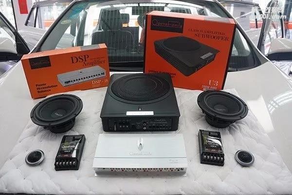 “時(shí)尚聲學(xué)”，讓音樂點(diǎn)亮世界。清遠(yuǎn)至上汽車音響改裝豐田RAV4歌劇世家