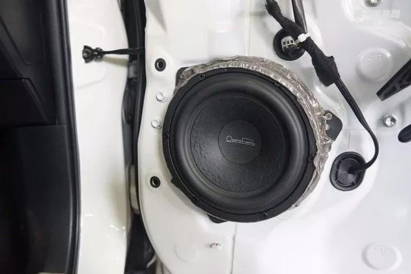 “時(shí)尚聲學(xué)”，讓音樂點(diǎn)亮世界。清遠(yuǎn)至上汽車音響改裝豐田RAV4歌劇世家