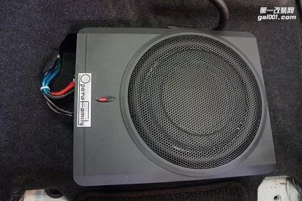 “時(shí)尚聲學(xué)”，讓音樂點(diǎn)亮世界。清遠(yuǎn)至上汽車音響改裝豐田RAV4歌劇世家