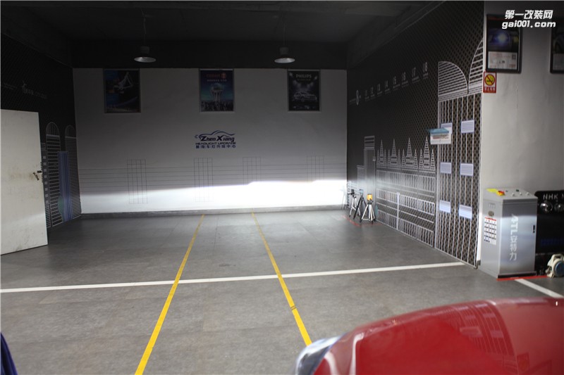 柳州哪里有車燈升級(jí)店？專業(yè)改車燈，車燈不亮找振翔，艾瑞澤5升級(jí)透鏡