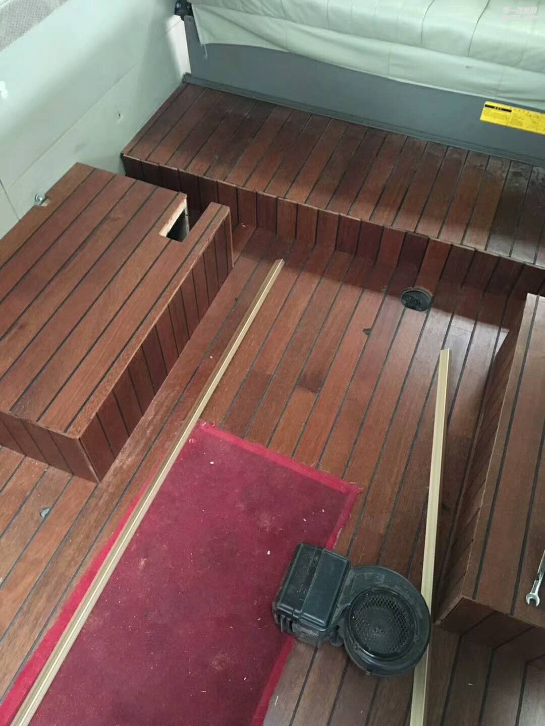 考斯特游艇木地板改装案例