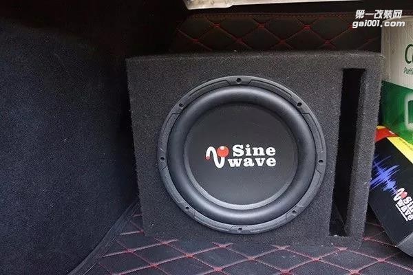 福特福睿斯清遠(yuǎn)至上汽車音響改裝 英國正弦波給你真正的無損改裝體驗(yàn)