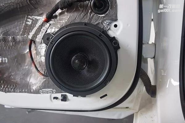 福特福睿斯清遠(yuǎn)至上汽車音響改裝 英國正弦波給你真正的無損改裝體驗(yàn)