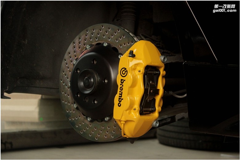 海亞：BBW 寶馬F31 320 旅行版 改裝 意大利brembo GT6 GT4 全原裝正品套件 德國BBS CH-R 19輪轂