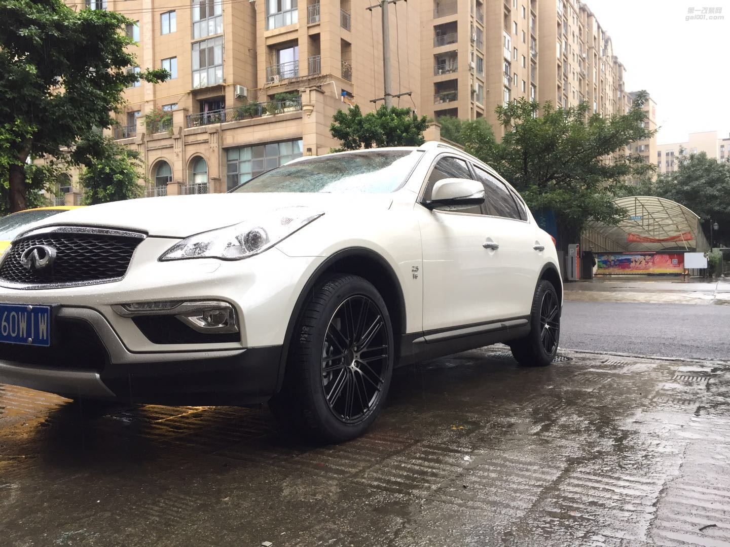 英菲尼迪QX50 q50 輪轂輪胎升級19寸