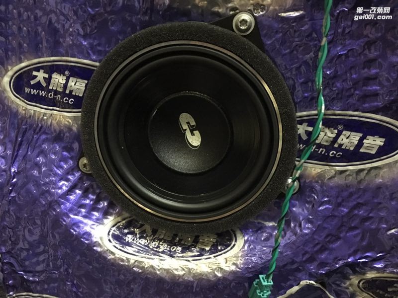 汕頭市星悅汽車音響專業(yè)音響改裝寶馬3系無損升級美國CDT西迪聲寶馬專車專用音響快裝同時音質(zhì)為王