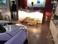 瑞納